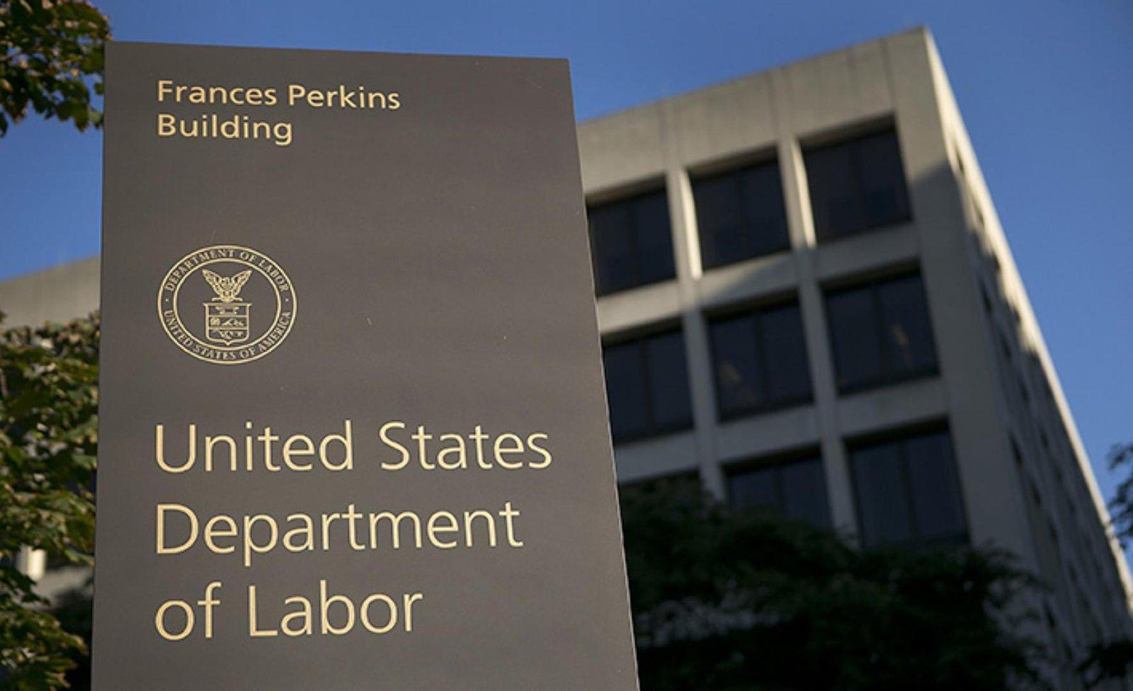 Warsh's Insights Could Propel Bitcoin and Gold Amid Upcoming U.S. Employment Figures