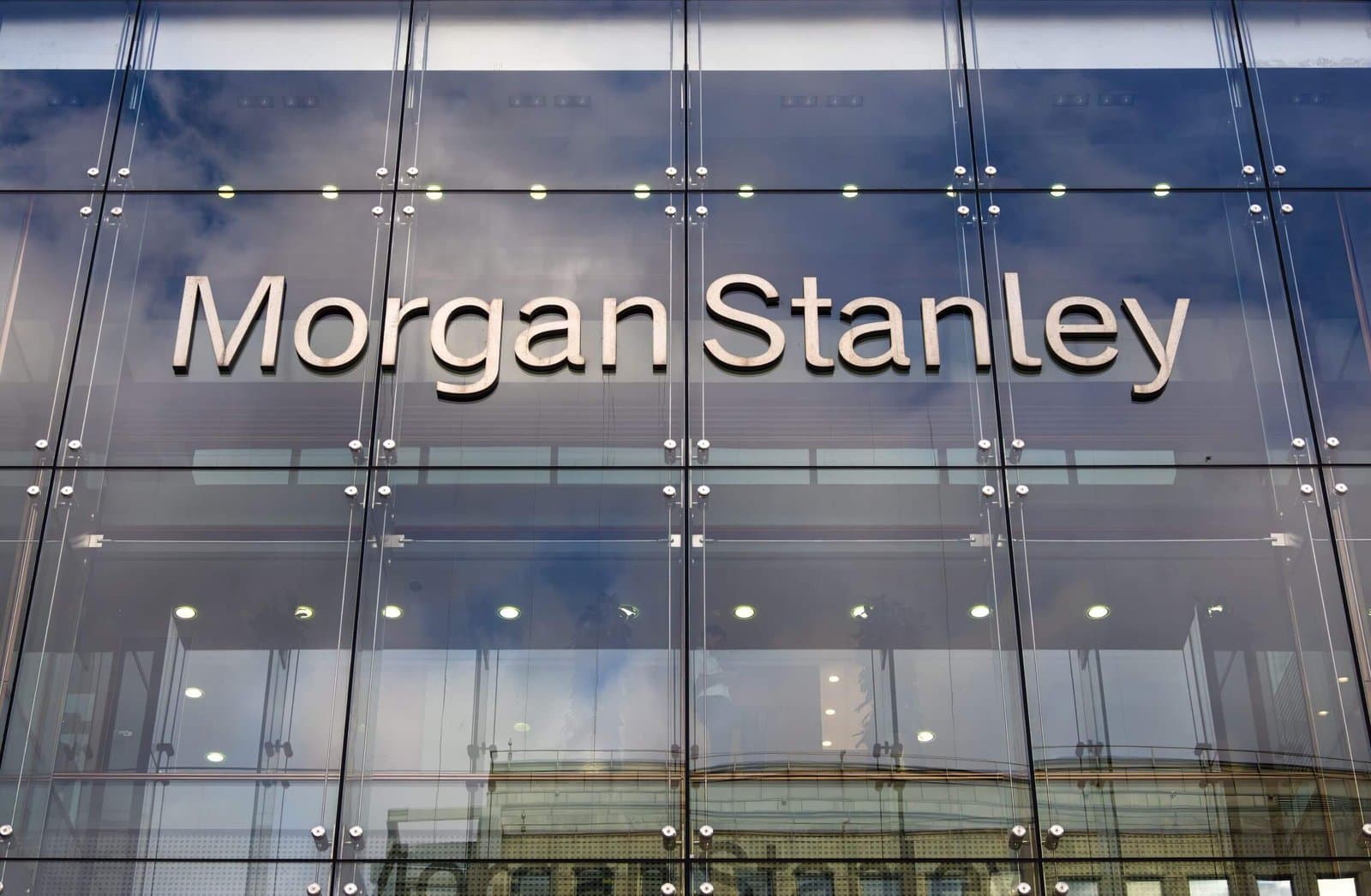 Morgan Stanley Expands E*TRADE with Cryptocurrency Trading Feature