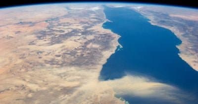 Concerns Rise as Iranian Flight Lands in Yemen's Houthi Territory