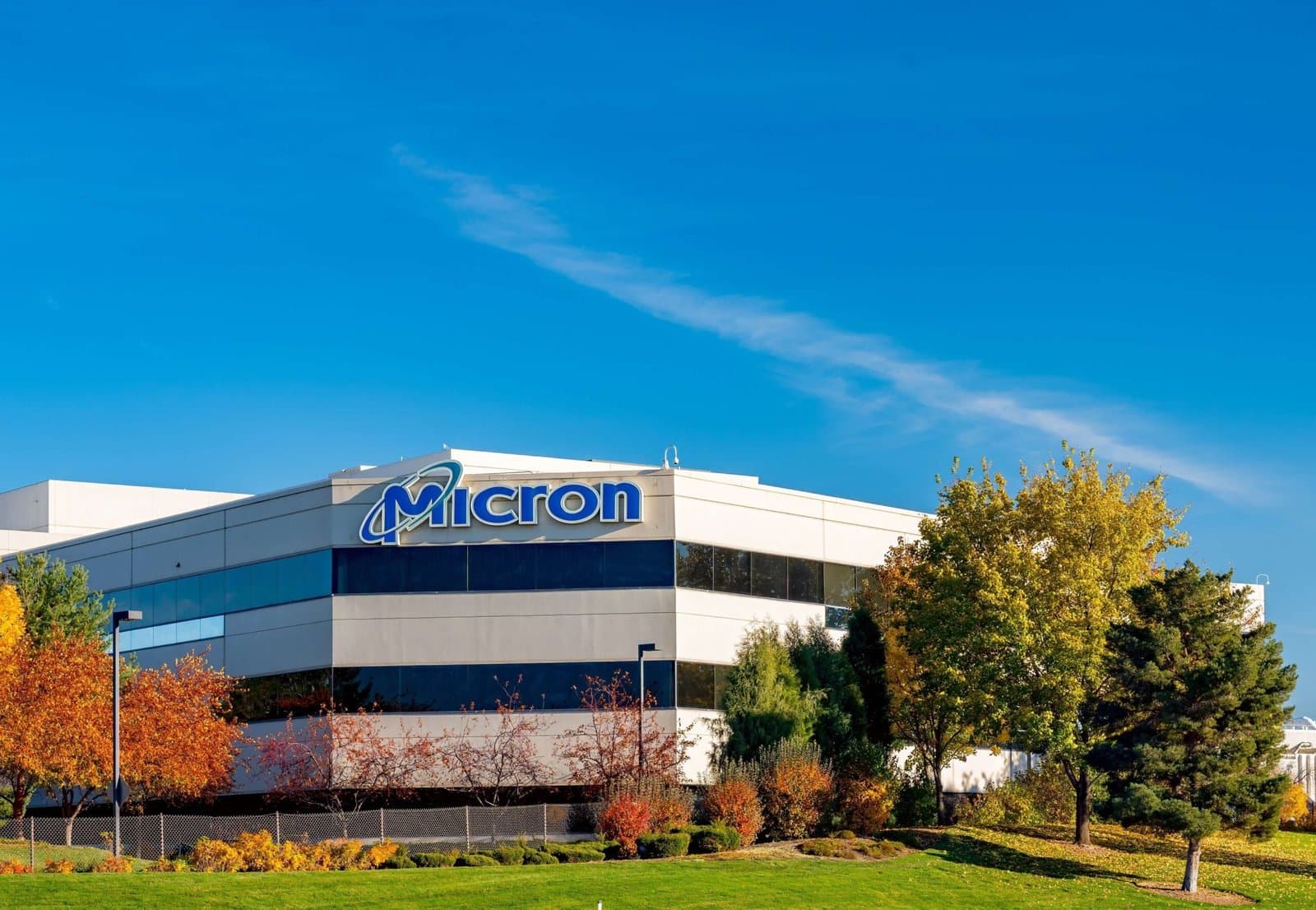Micron Stock Recovers Strongly After Analyst Boost Amid Supply Shortage