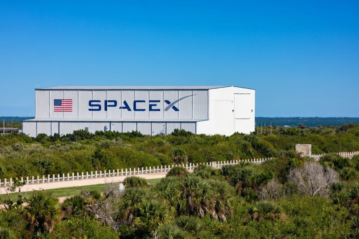 Scottish Mortgage Trust's Heavy Investment in SpaceX Reaches 25.7%