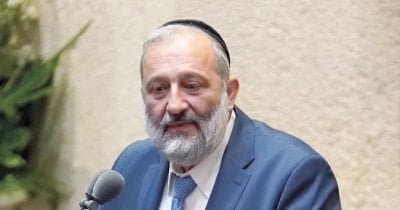 Deri's Accusations Against IDF Chief Intensify Civil-Military Tensions